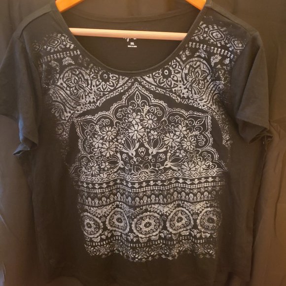 Style & Co. Print Tee Shirt! - Picture 2 of 3